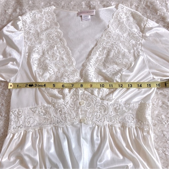 Shadowline Ivory Satin & Lace Button Up Bridal Robe M Medium - Picture 9 of 9